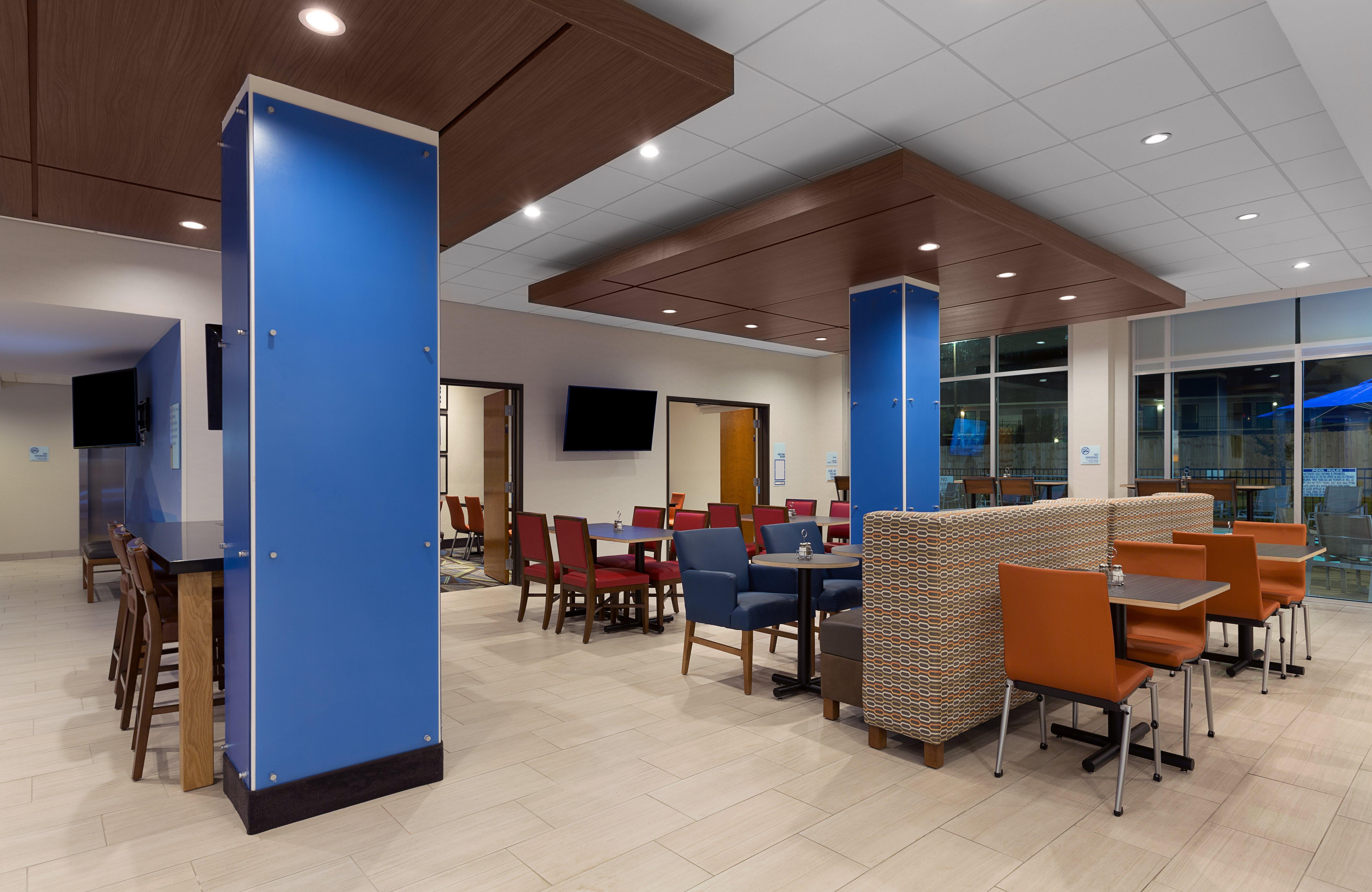 Holiday Inn Express - Lake Park, An Ihg Hotel Exterior photo